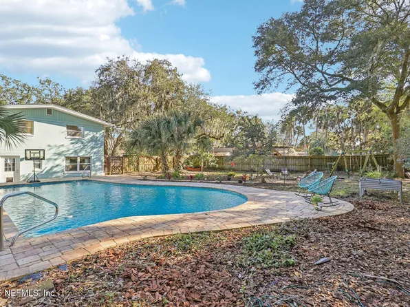 1911 TANGLEWOOD Road, Jacksonville Beach, FL 32250