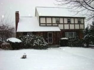 104 Firwood Dr, Pittsburgh, PA