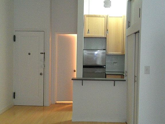 2nd image of 411 E 85th St APT 3C