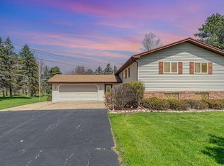 2967 Lauria Rd, Kawkawlin, MI 48631