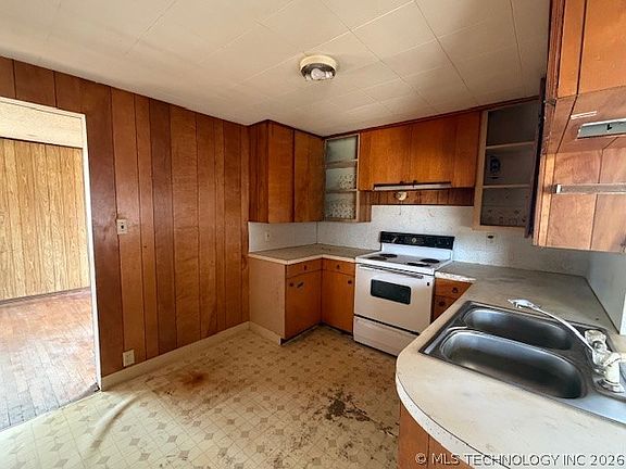 4th image of 531 W Taylor Ave