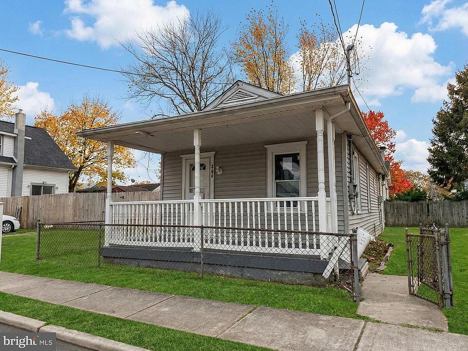 1st image of 704 Wesley Ave