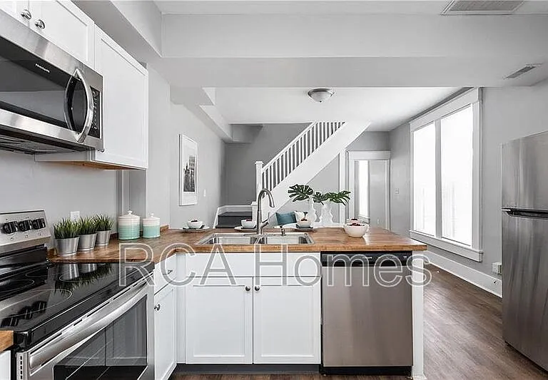 1024 Orange St — Photo 1