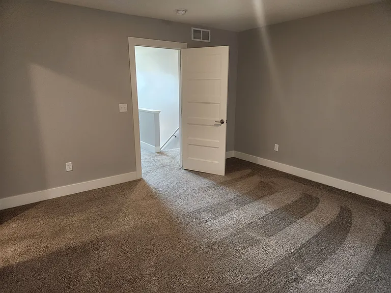 Hanover Townhomes — Photo 41