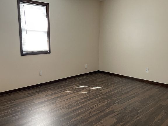 2nd image of 2600 Adams St APT 1