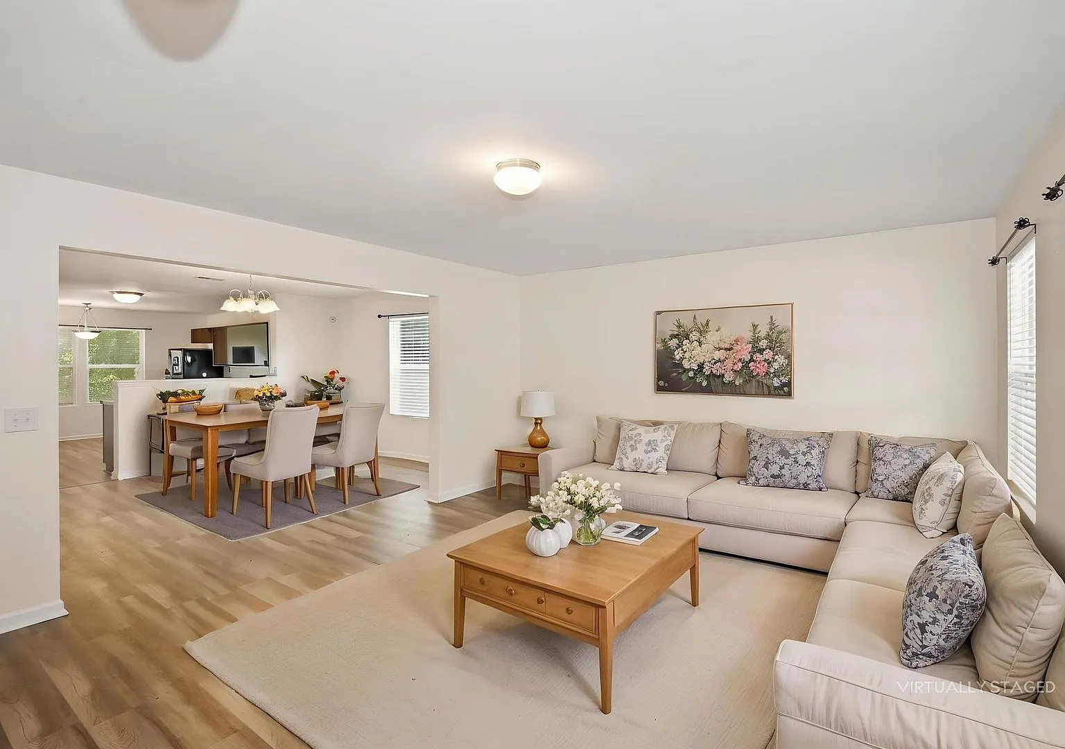 1025 Rook Rd Charlotte, NC 28216 — Photo 2