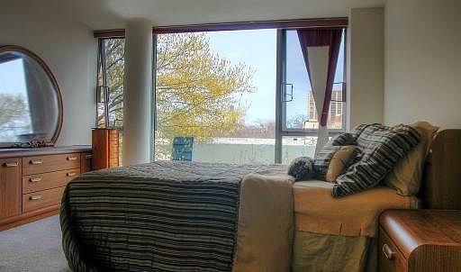 4th image of 3115 S Michigan Ave APT 204