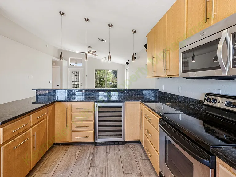 517 W Princeton Ave — Photo 21