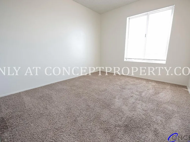 Foothill Terrace — Photo 232
