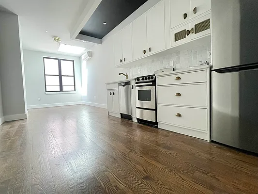 Rented by Native Real Estate LLC | media 9