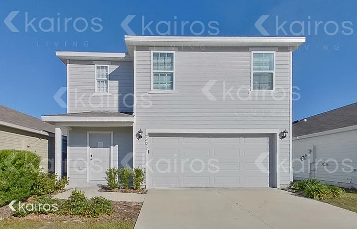 5 bed, 3.0 bath, 2370 sqft, $2,495 — Photo 1