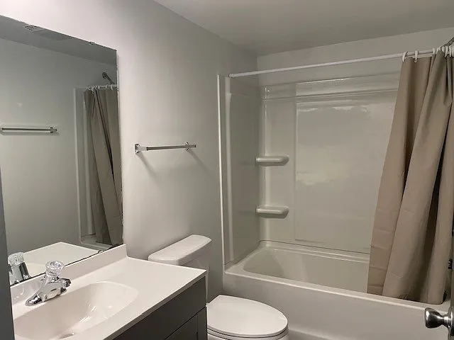 River Raisin Apartments — Photo 12
