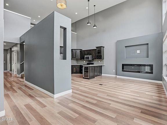3rd image of 3968 Ivy Dr