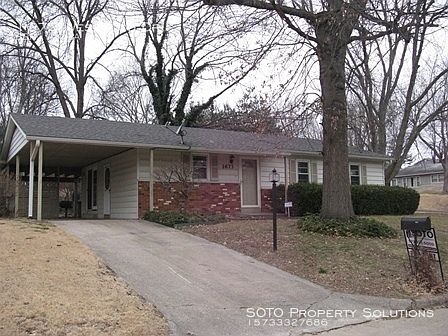 2nd image of 1673 Westwood Dr