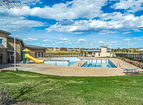 4th image of 9855 Kings Canyon Dr