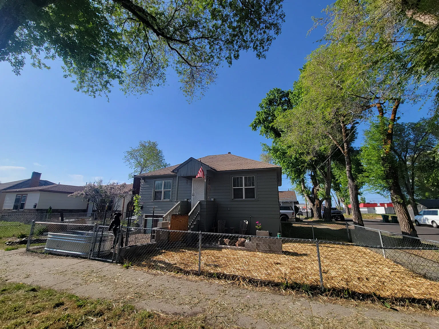 3 bed, 1600 sqft, $1,800 — Photo 1