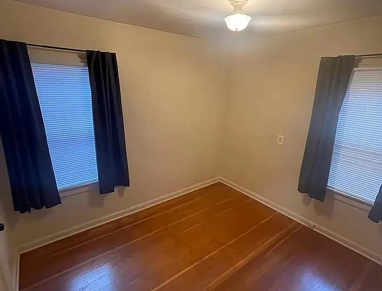 719 Cottage St NE — Photo 8