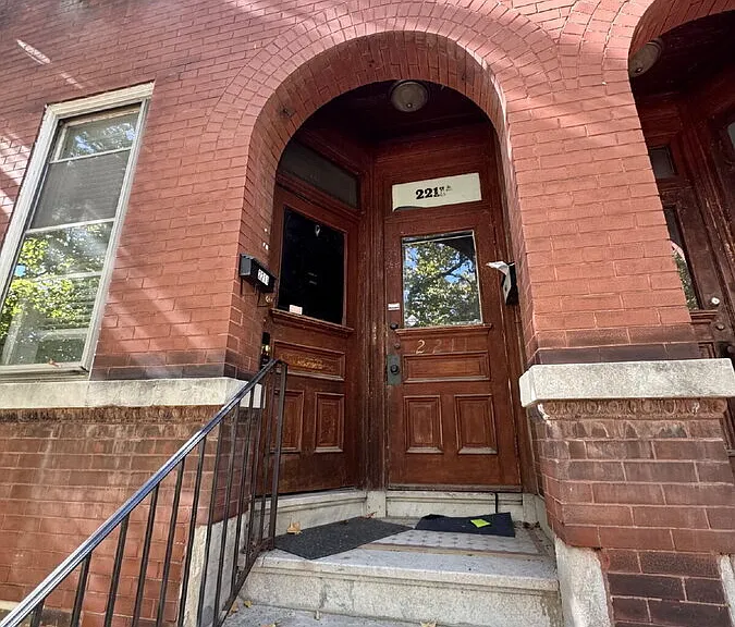 2211 Jules St #2211 — Photo 2