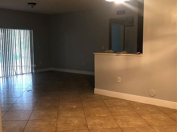 3rd image of 6960 SW 39th St APT E105