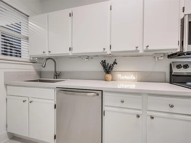 601 Bomar St #3 — Photo 15