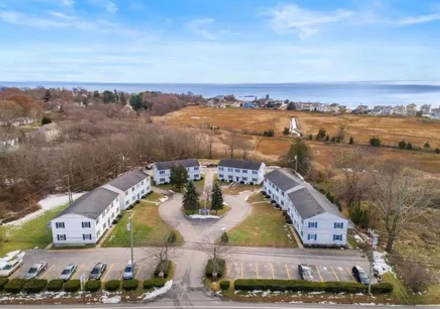 Two Bedroom Unit in Westbrook — Photo 4