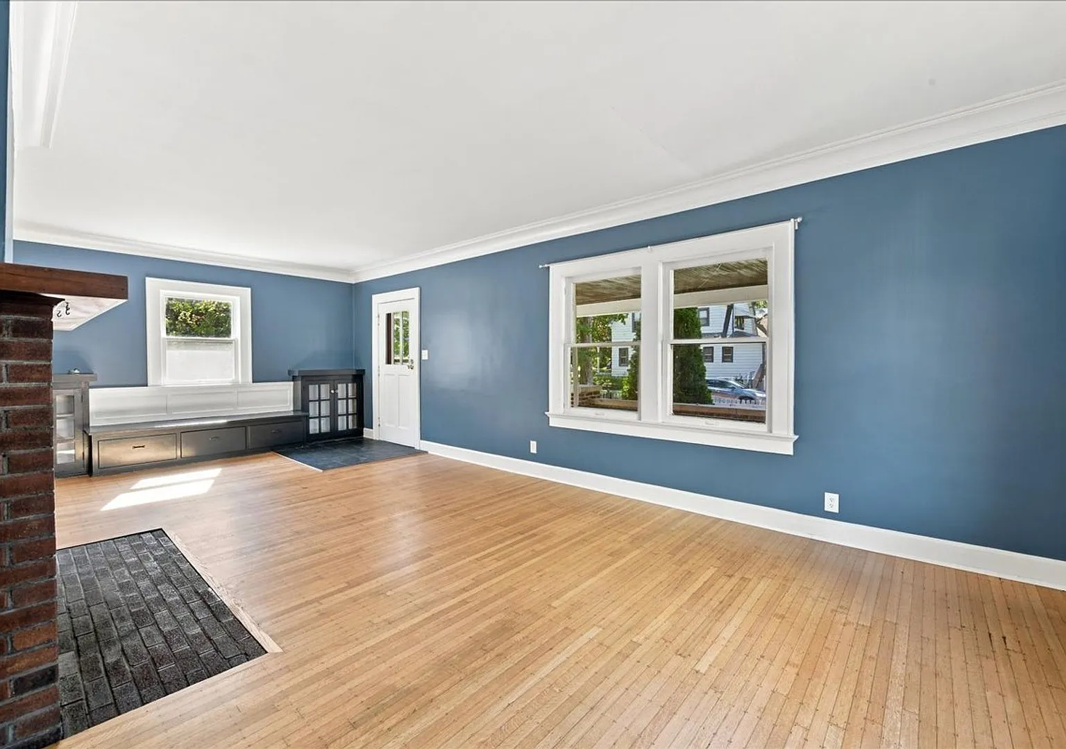 5344 Lowell Ave - $1950.00/mo. — Photo 4