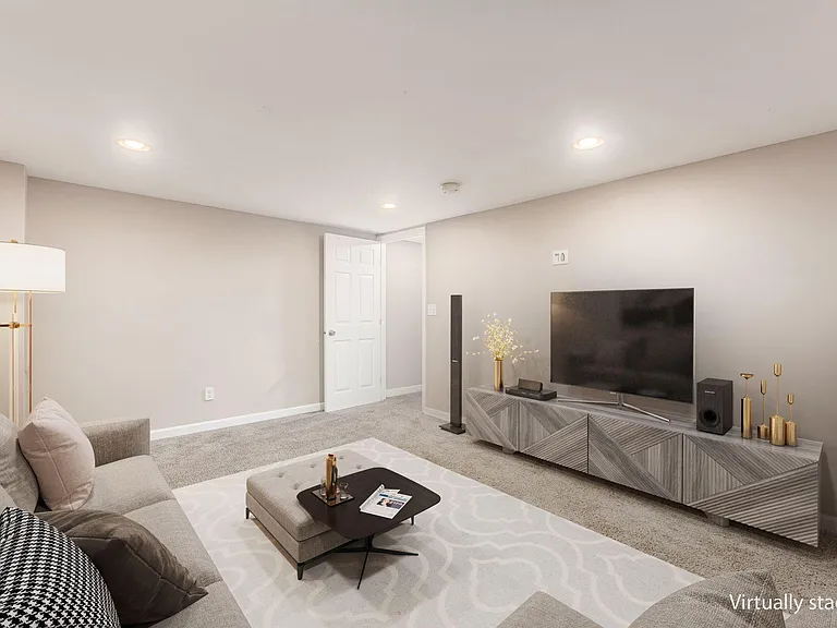 1807 Hobbes Dr — Photo 24