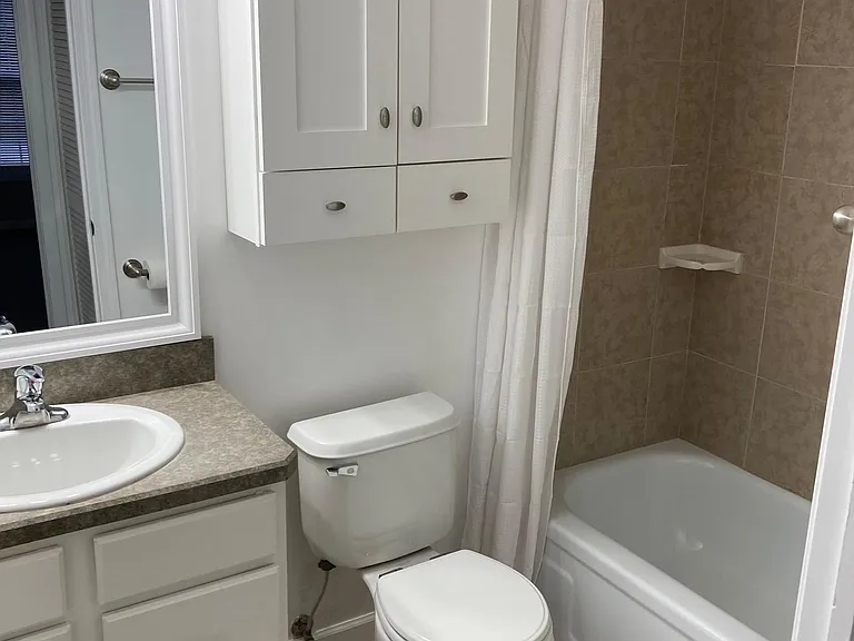 1346 Hibbard Dr #C — Photo 7