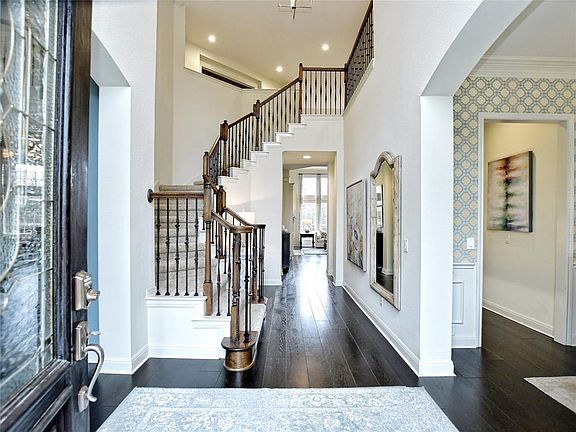2nd image of 10660 Bramblecrest Dr