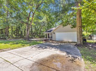1005 Walnut St, Ocean Springs, MS 39564