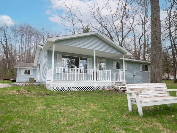 1658 N Clear Lake Rd, West Branch, MI 48661