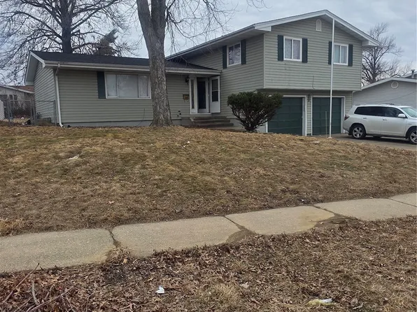 5109 Spencer Dr SW, Cedar Rapids, IA 52404