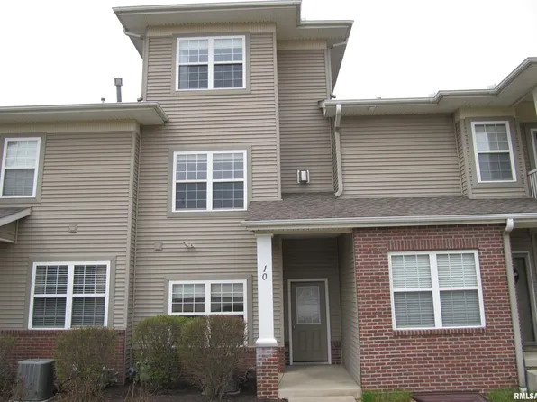 11217 Oakwood Dr #10, Peoria, IL 61615
