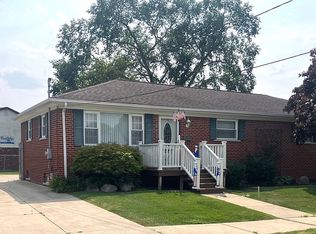 543 E Saint Clair St, Marine City, MI 48039