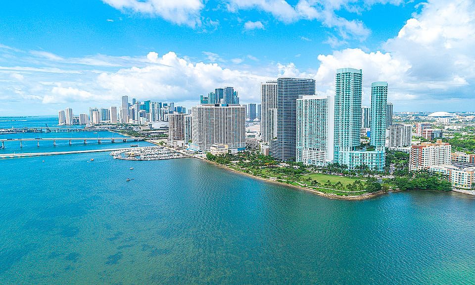 1st image of 1900 N Bayshore Dr APT 503