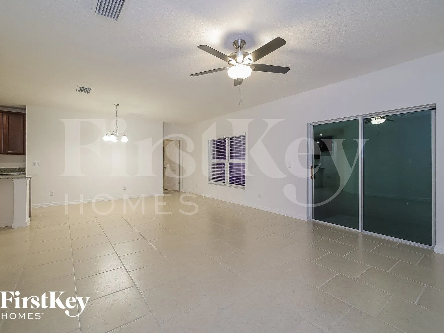 3 bed, 2.0 bath, 1570 sqft, $1,775 — Photo 3