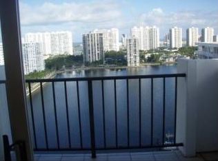19300 W Dixie Hwy UNIT 12, Miami, FL 33180