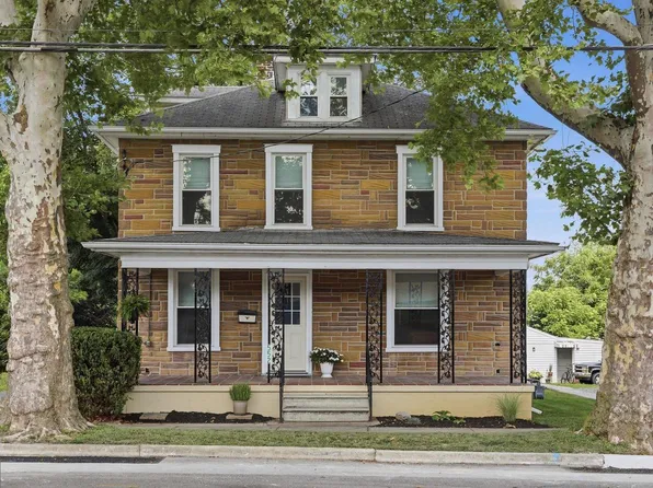 552 N Allison St, Greencastle, PA 17225