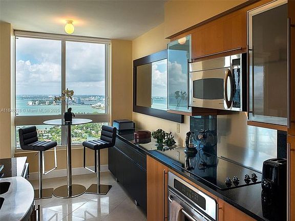 3rd image of 6365 Collins Ave APT 3907