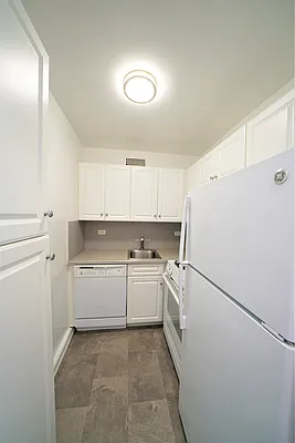 Rented by Corcoran | media 6