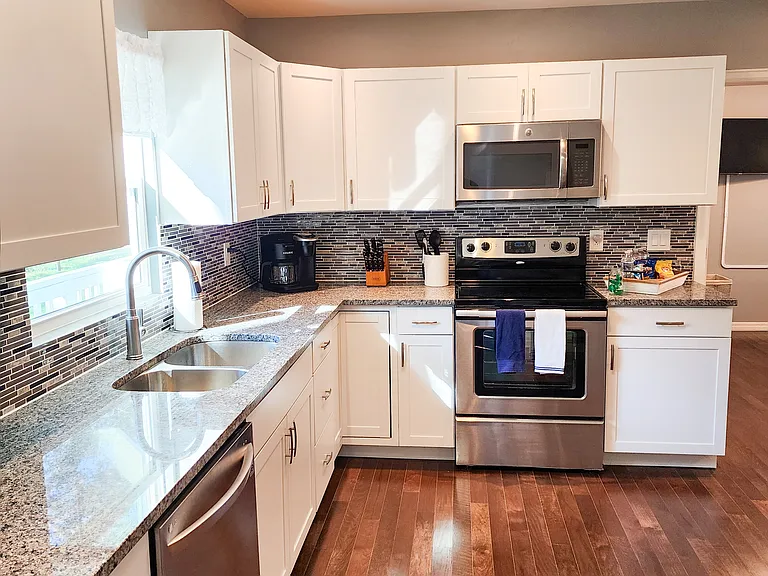1331 11th St NE — Photo 9