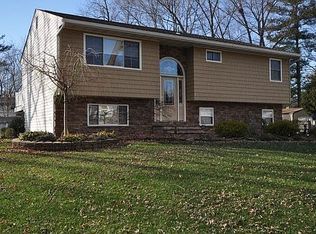7 Appleton Ter, Old Bridge, NJ 08857