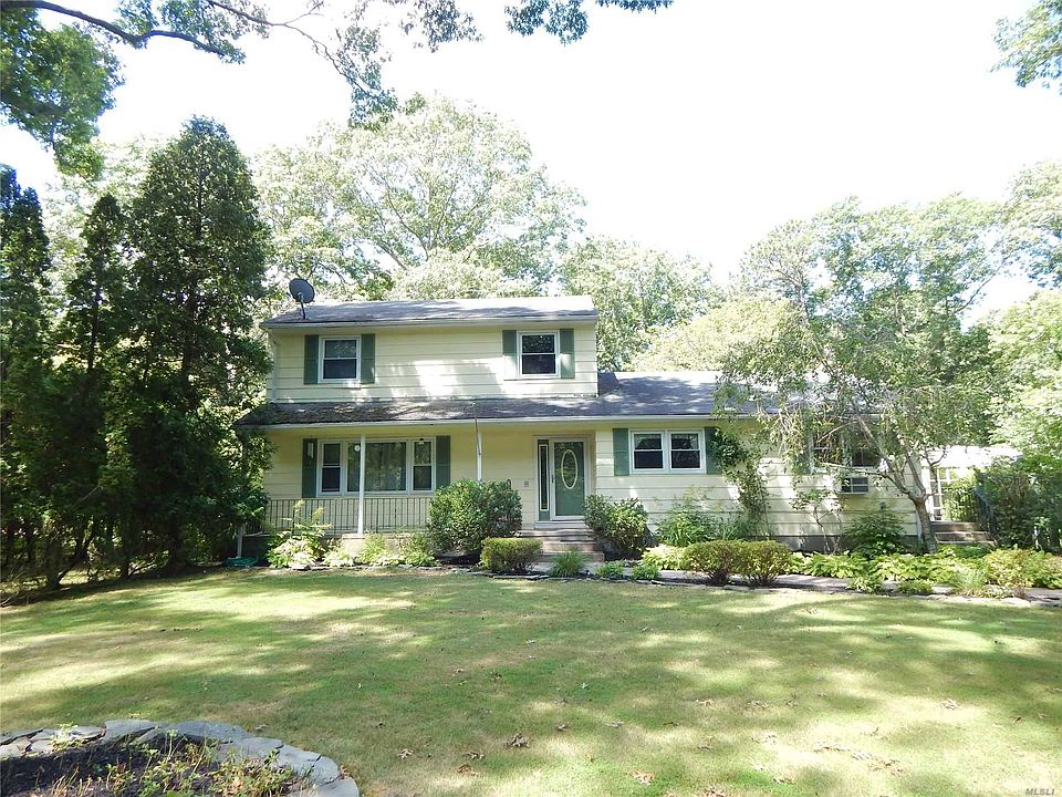 1st image of 63 Sunny Line Dr