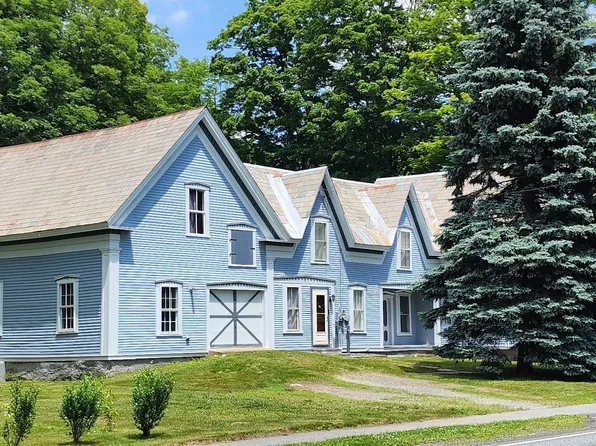 183 Pleasant Street, Chester, VT 05143