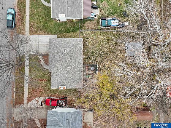 5th image of 4931 W Saint Paul Ave
