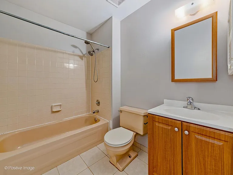 601 Willington Dr — Photo 11