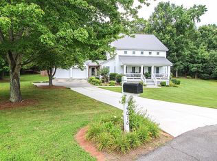 4016 Stonepile Gap, Gainesville, GA 30506