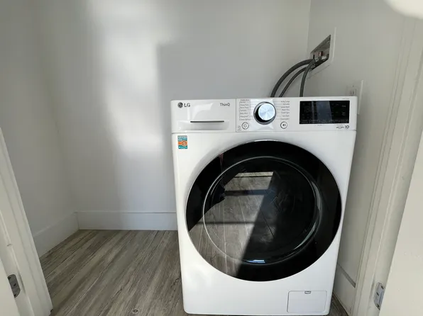 411 East 118th Street image 6 of 6