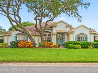 9315 Fox Hollow Ln, Weeki Wachee, FL 34613