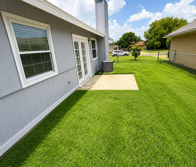 2214 Carousel Dr — Photo 16